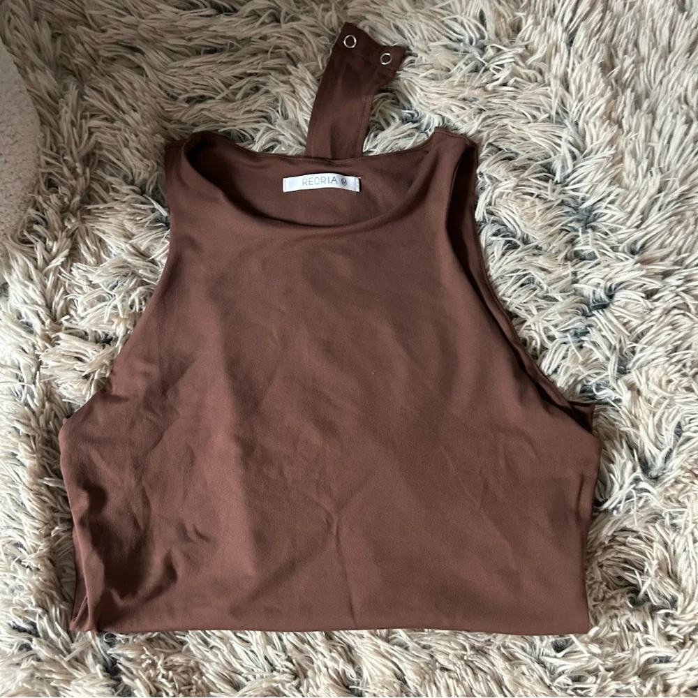 ReoRia • Women's Basic Sexy Sleeveless Racer
Back Halter Neck Bodysuit - Picture 4 of 6